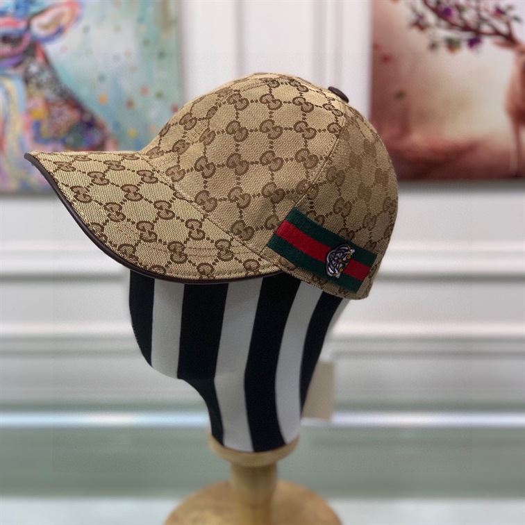 GUCCI GG CANVAS BASEBALL HAT