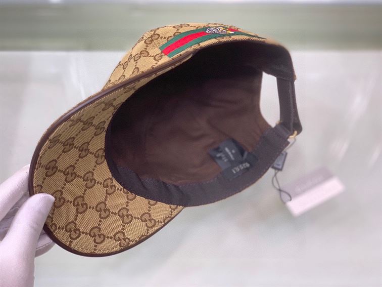 GUCCI GG CANVAS BASEBALL HAT