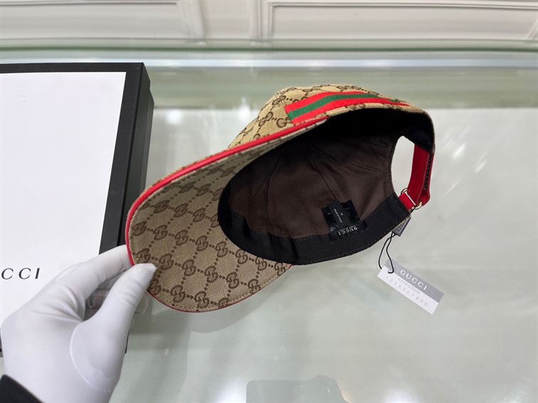 GUCCI GG CANVAS BASEBALL HAT