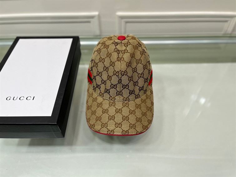 GUCCI GG CANVAS BASEBALL HAT
