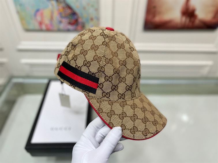 GUCCI GG CANVAS BASEBALL HAT