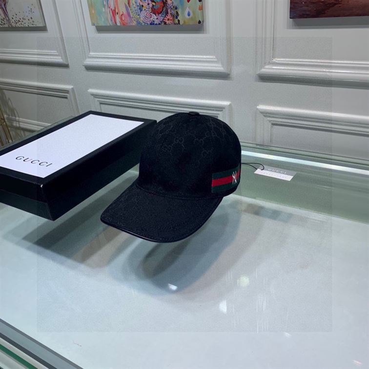 GUCCI GG CANVAS BASEBALL HAT