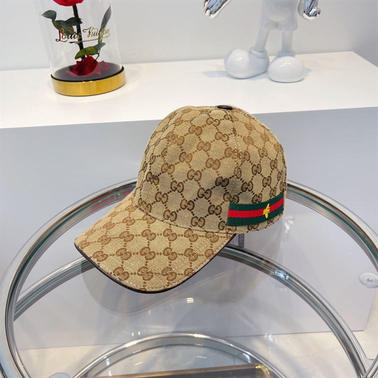 GUCCI GG CANVAS BASEBALL HAT