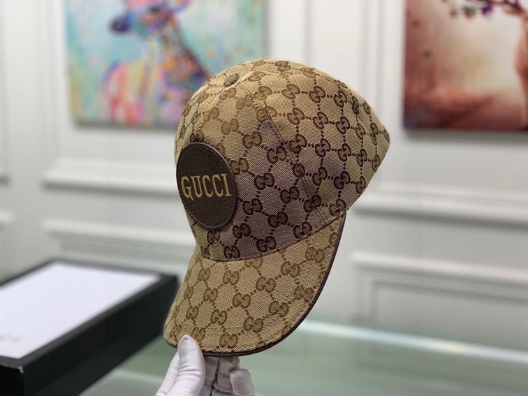 GUCCI GG CANVAS BASEBALL HAT