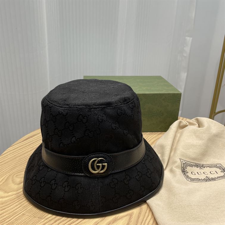 GUCCI GG CANVAS BUCKET HAT
