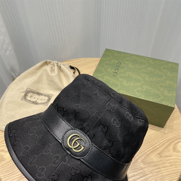 GUCCI GG CANVAS BUCKET HAT