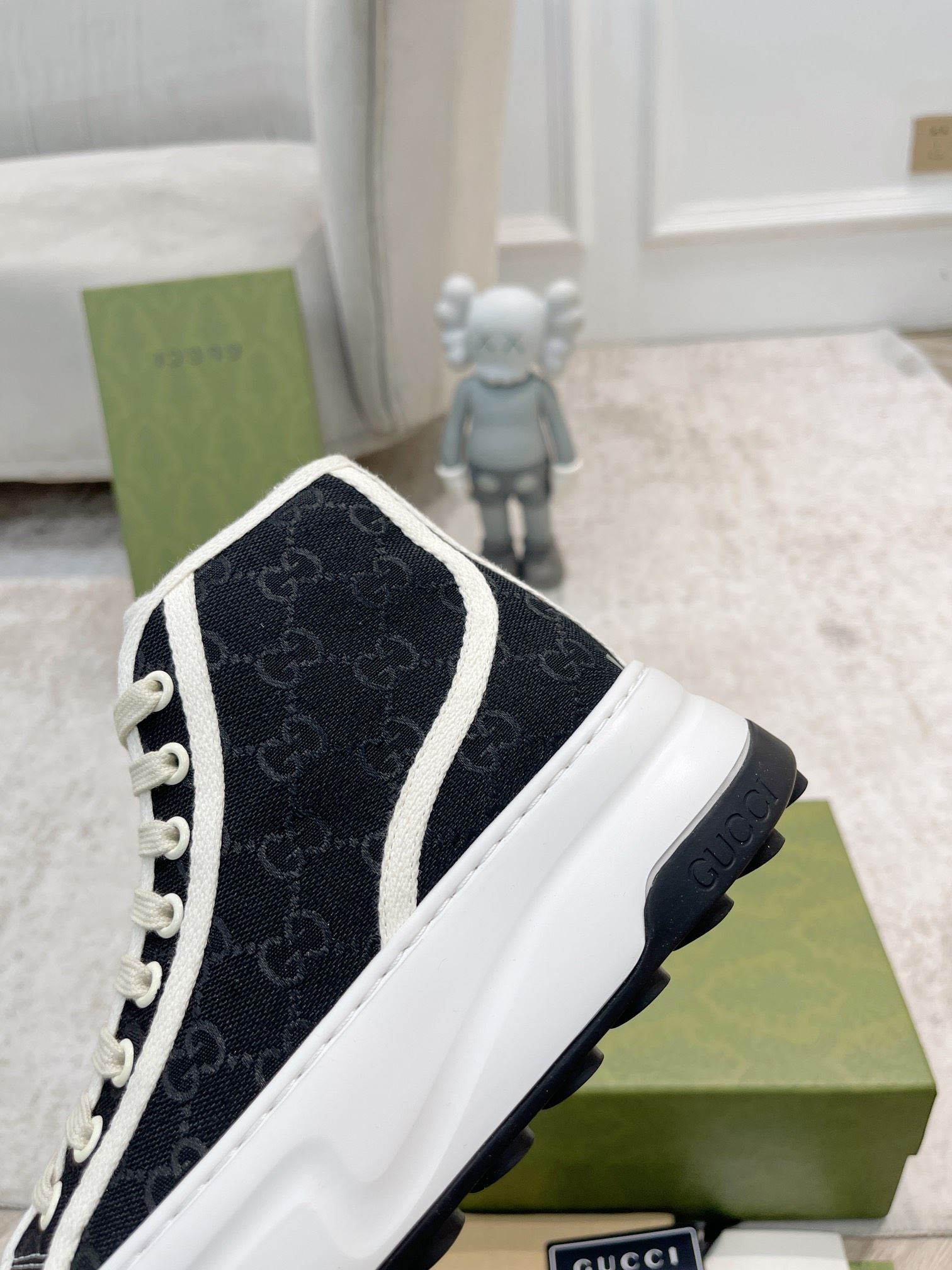 GUCCI GG HIGH TOP TRAINER - GCC150