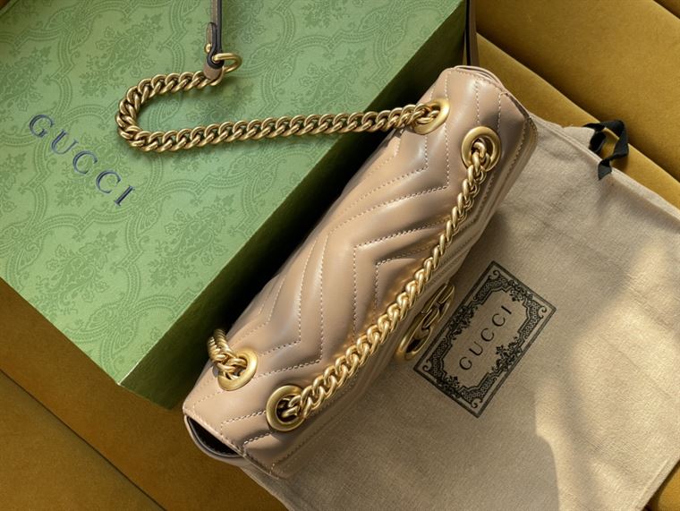 GUCCI GG MARMONT SMALL SHOULDER BAG IN BROWN LEATHER