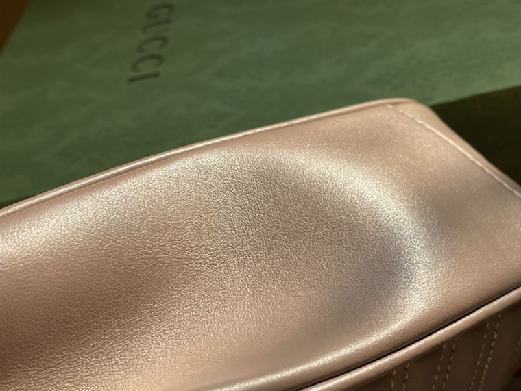 GUCCI GG MARMONT SMALL SHOULDER BAG IN BROWN LEATHER