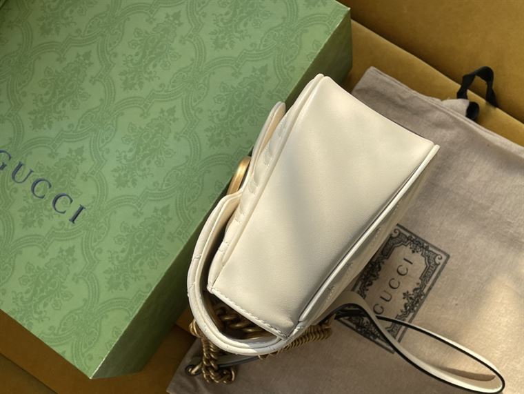GUCCI GG MARMONT SMALL SHOULDER BAG IN WHITE LEATHER