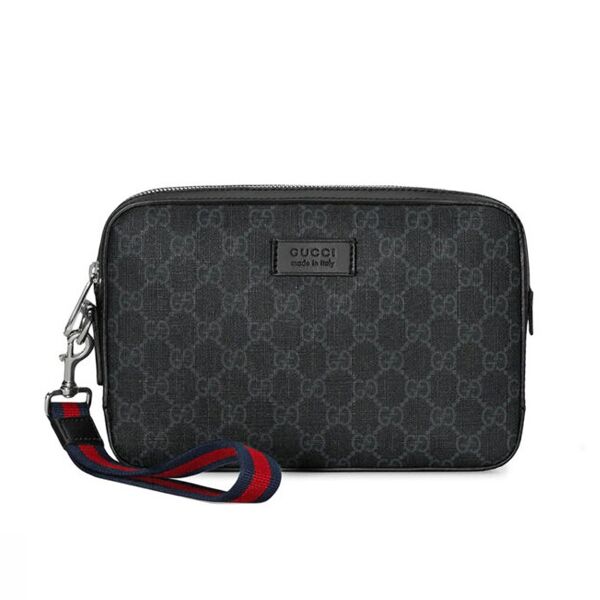 GUCCI GG SUPREME CLUTCH - BG029