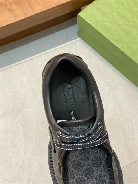 GUCCI GG SUPREME LACE-UP LOAFERS - GL029