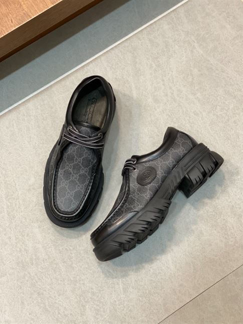 GUCCI GG SUPREME LACE-UP LOAFERS - GL029