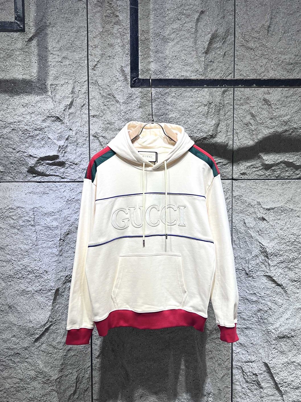 GUCCI HOODED SWEATSHIRT - GCK051