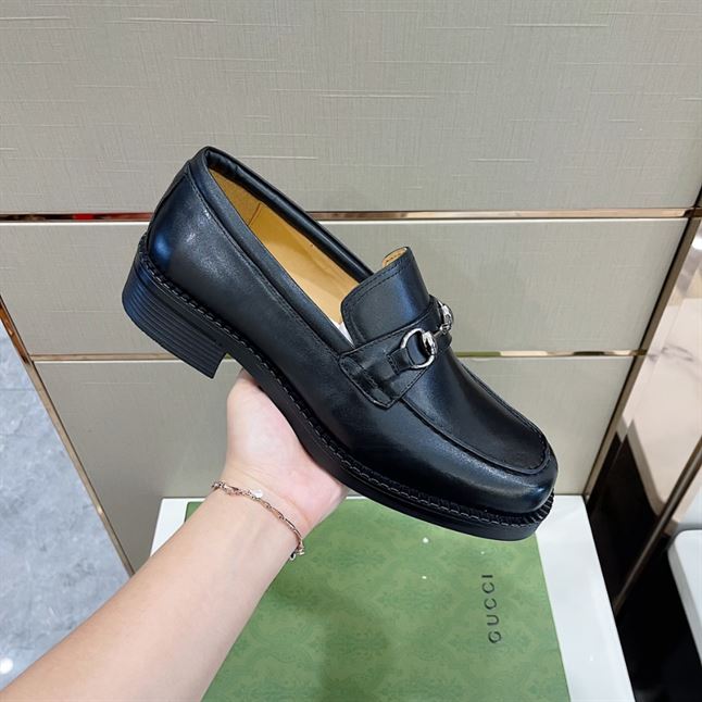 GUCCI HORSEBIT LEATHER LOAFER - GL045