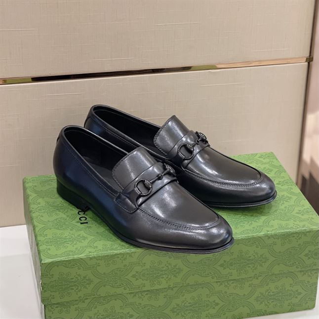 GUCCI HORSEBIT LEATHER LOAFER - GL050