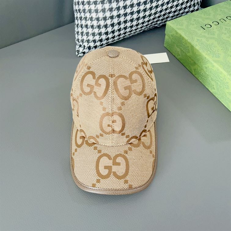 GUCCI JUMBO GG CANVAS BASEBALL HAT