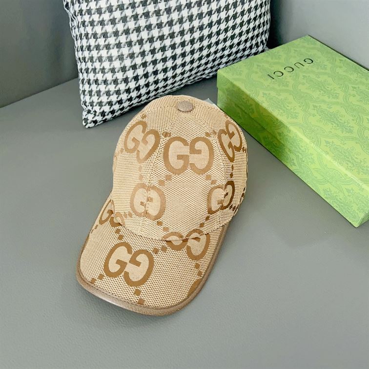 GUCCI JUMBO GG CANVAS BASEBALL HAT