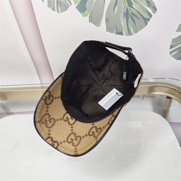 GUCCI JUMBO GG CANVAS BASEBALL HAT