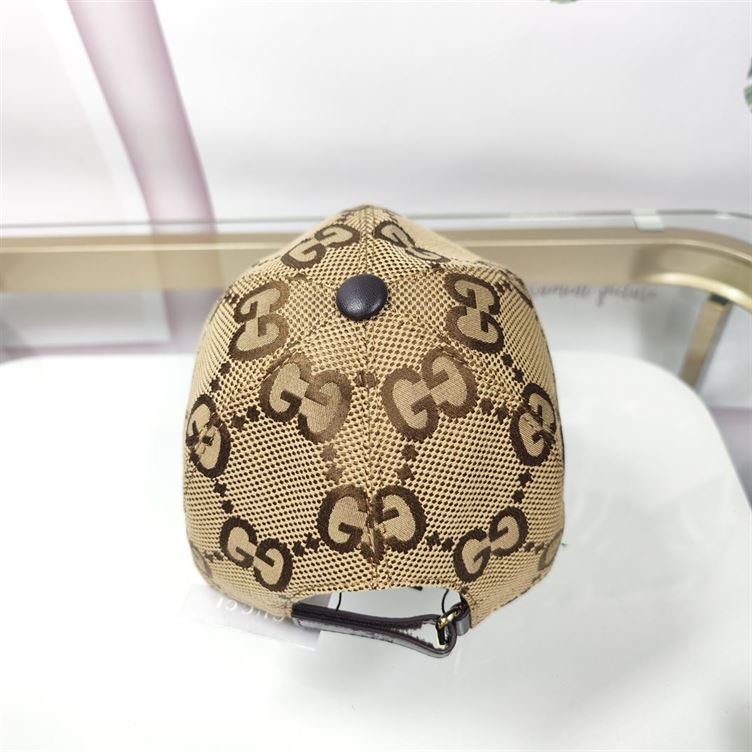 GUCCI JUMBO GG CANVAS BASEBALL HAT