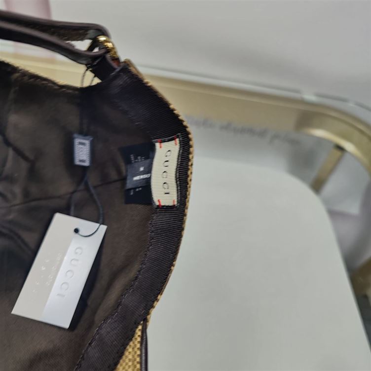 GUCCI JUMBO GG CANVAS BASEBALL HAT