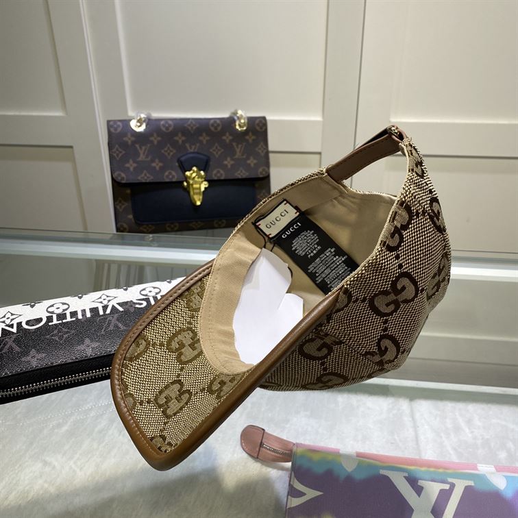 GUCCI JUMBO GG CANVAS BASEBALL HAT