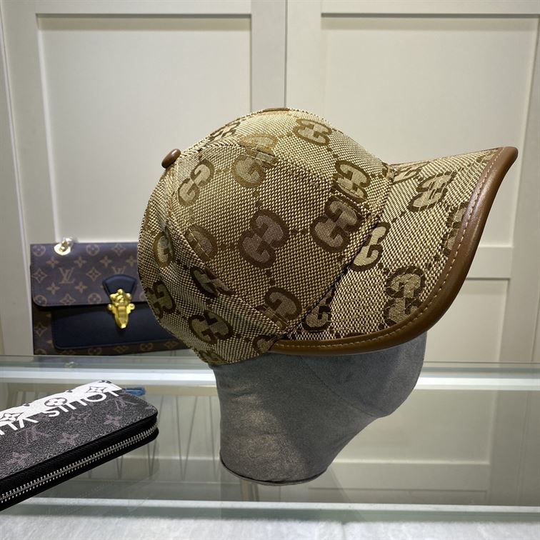 GUCCI JUMBO GG CANVAS BASEBALL HAT