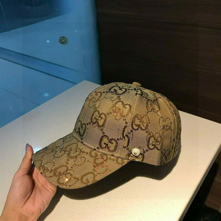 GUCCI JUMBO GG HAT