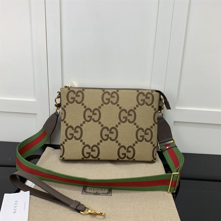 GUCCI JUMBO GG MESSENGER BAG - BG026