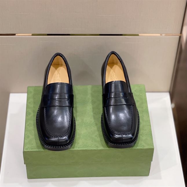GUCCI LEATHER LOAFER IN BLACK - GL048