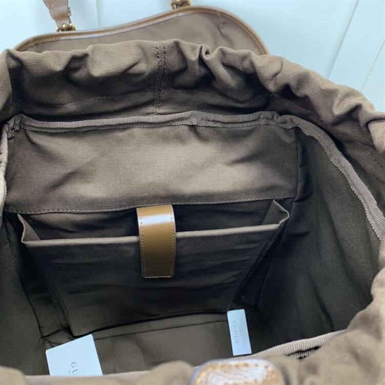 GUCCI MEDIUM BACKPACK WITH INTERLOCKING G - BG025