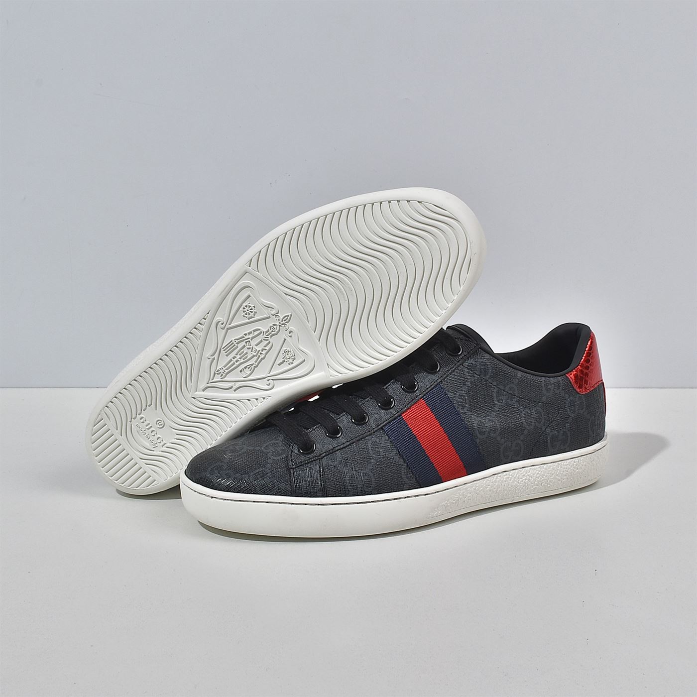 GUCCI MENS ACE GG SUPREME SNEAKER - GCC027