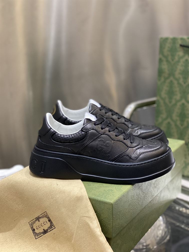 GUCCI MEN'S GG EMBOSSED SNEAKER BLACK LEATHER - GCC004