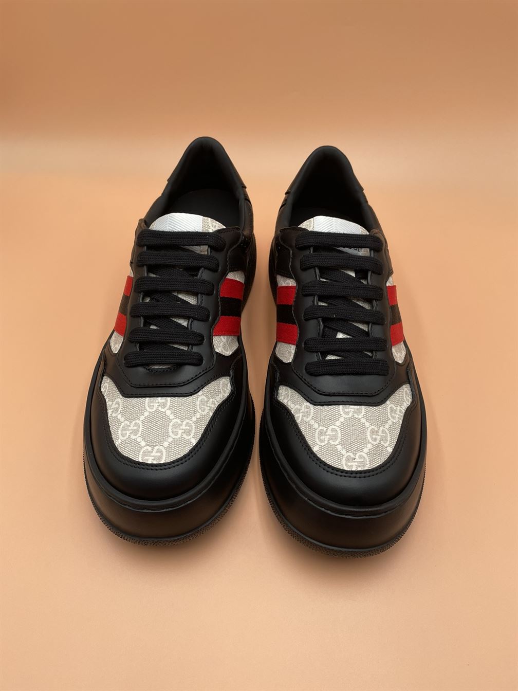 GUCCI MEN GG SNEAKER - GCC052