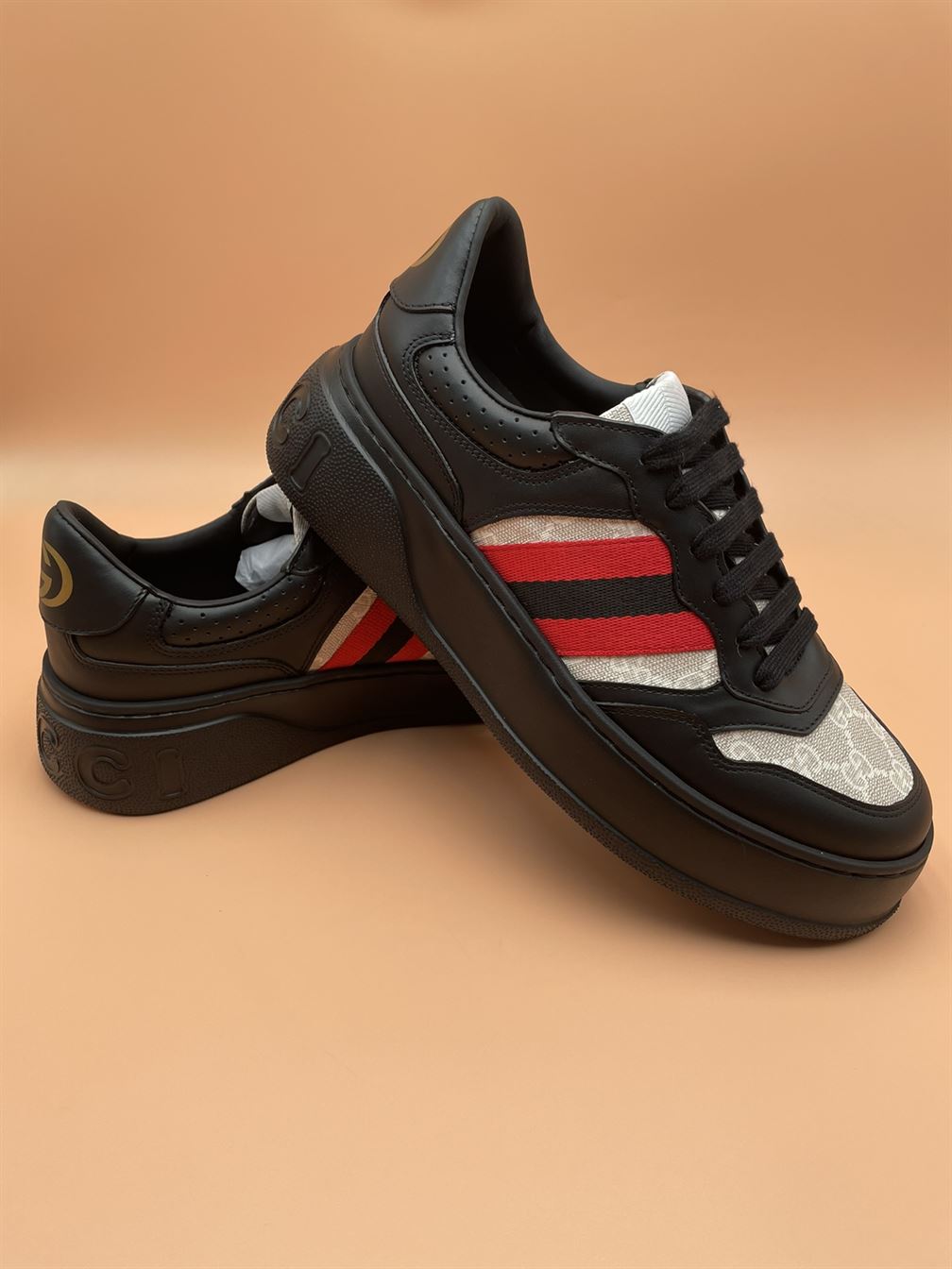 GUCCI MEN GG SNEAKER - GCC052