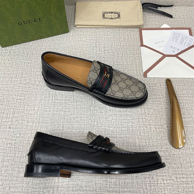 GUCCI MEN'S LOAFER WITH INTERLOCKING G - GL004