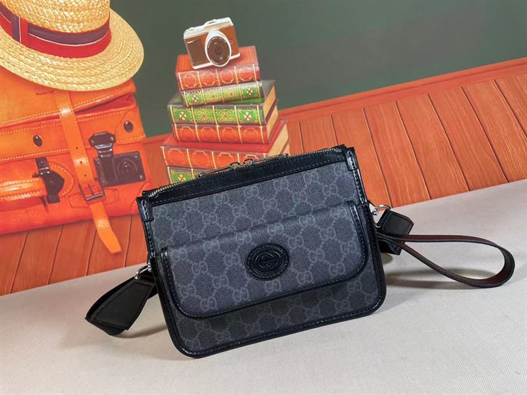 GUCCI MESSENGER BAG WITH INTERLOCKING G - BG014