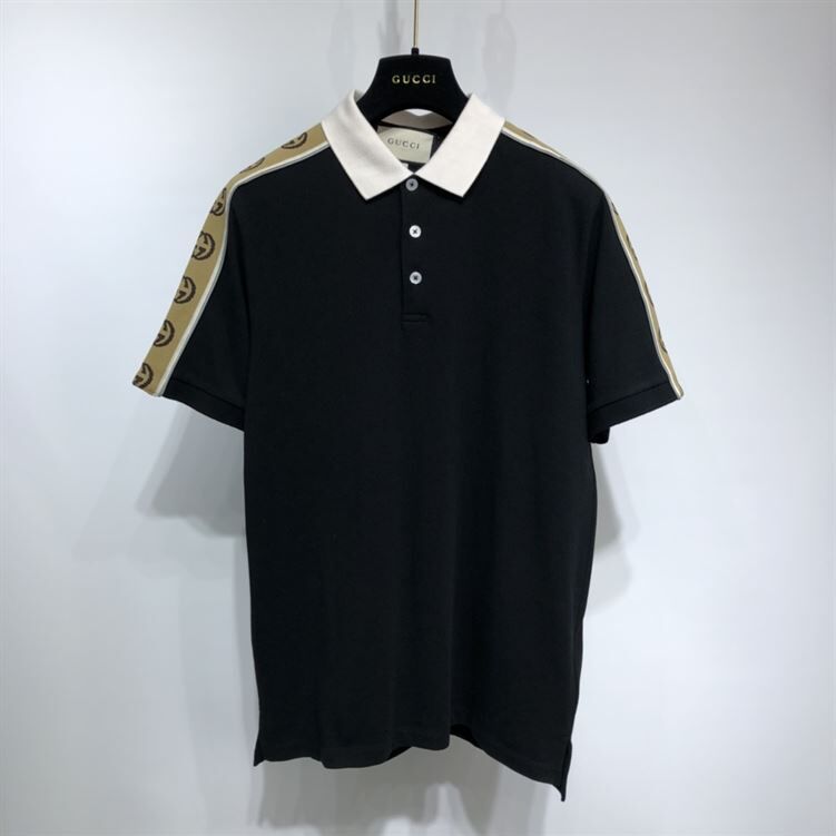 GUCCI POLO WITH INTERLOCKING G STRIPE - GGS015