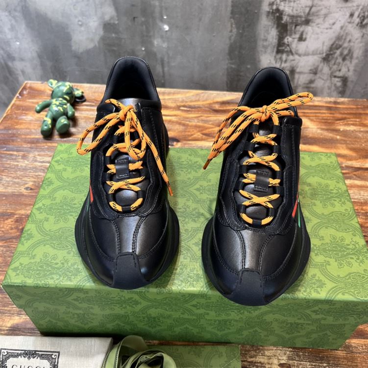 GUCCI RUN SIDE-STRIPE SNEAKERS - GCC095