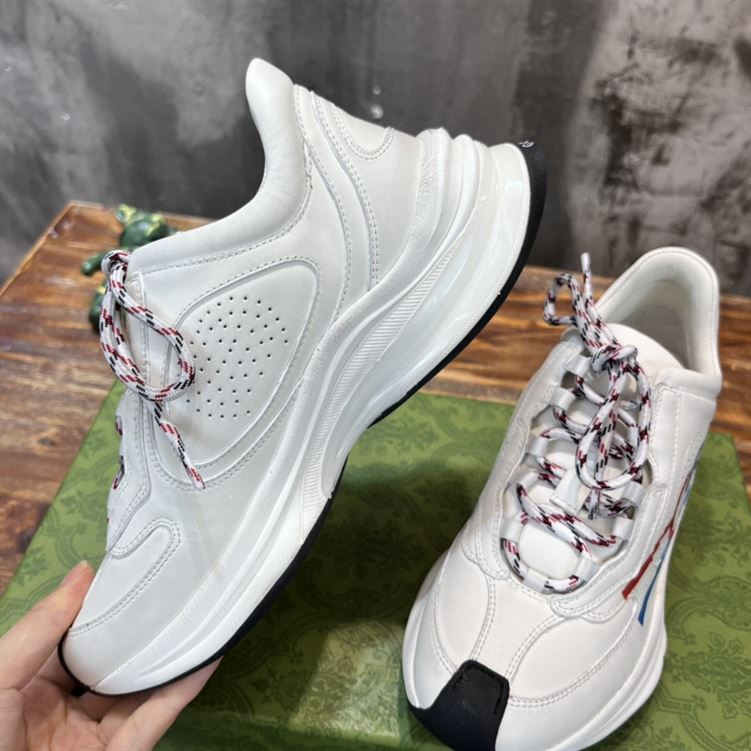 GUCCI RUN SIDE-STRIPE SNEAKERS - GCC096