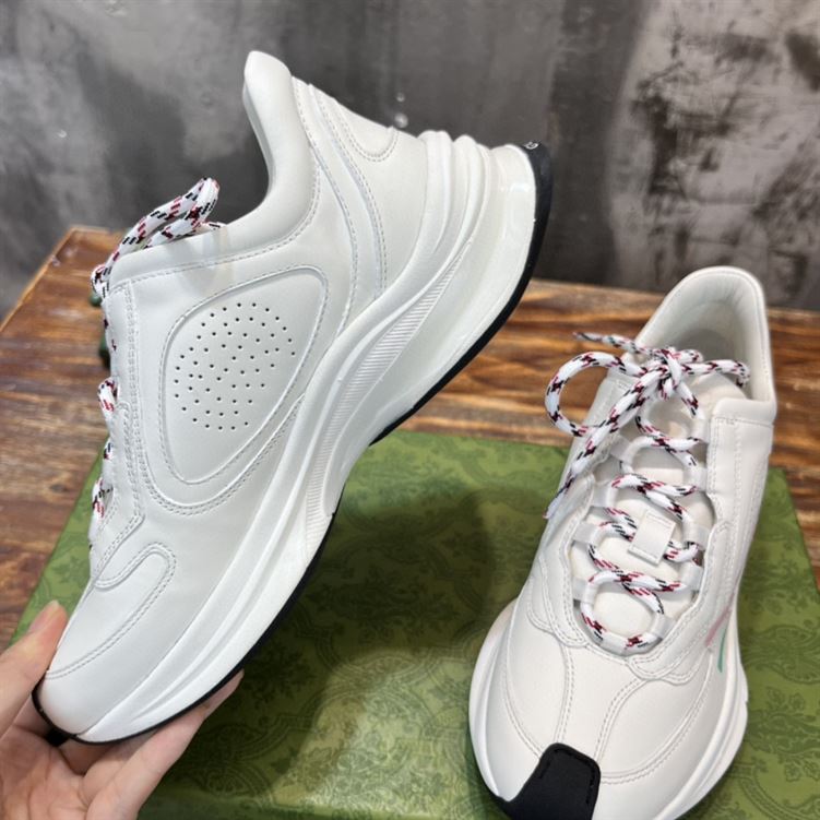 GUCCI RUN SIDE-STRIPE SNEAKERS - GCC097