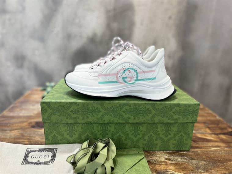 GUCCI RUN SIDE-STRIPE SNEAKERS - GCC097