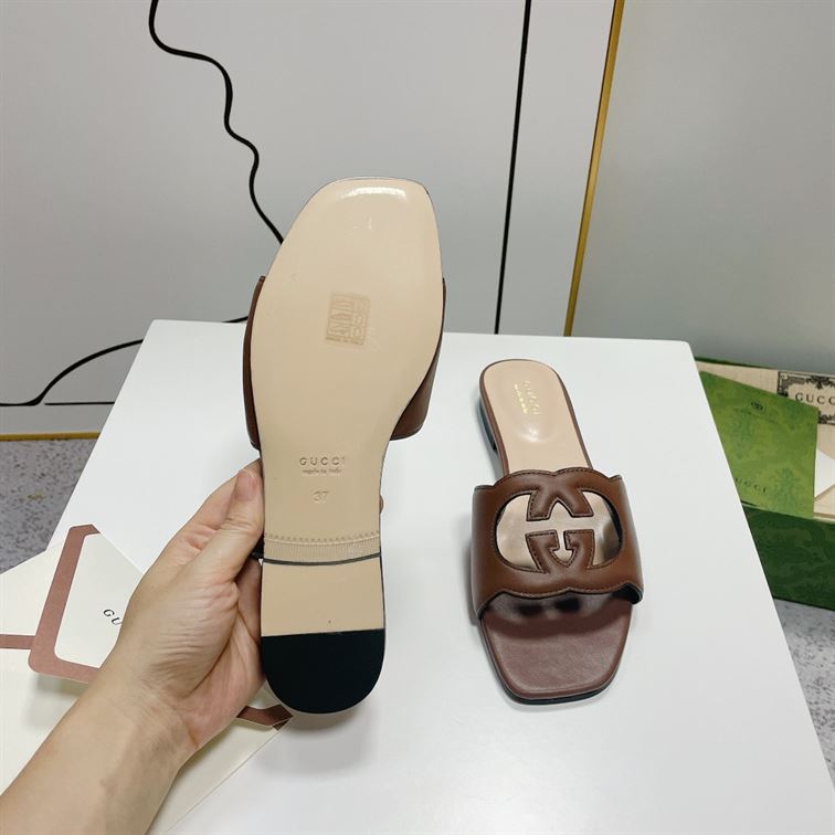 GUCCI WOMEN'S INTERLOCKING G CUT-OUT SLIDE SANDAL - GSL014