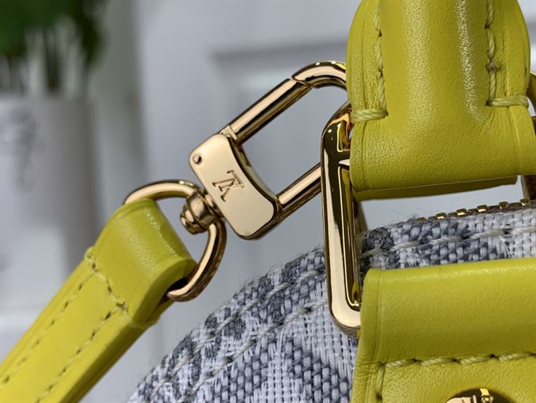LOUIS VUITTON ALMA BB White Yellow