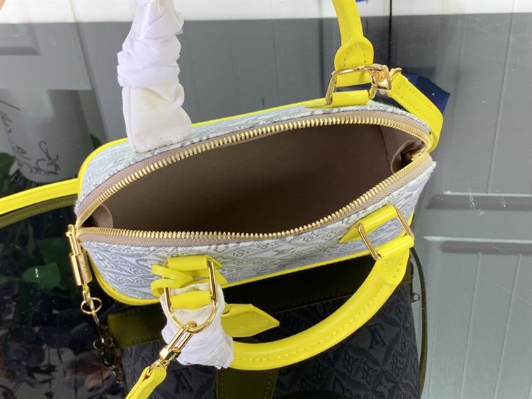 LOUIS VUITTON ALMA BB White Yellow