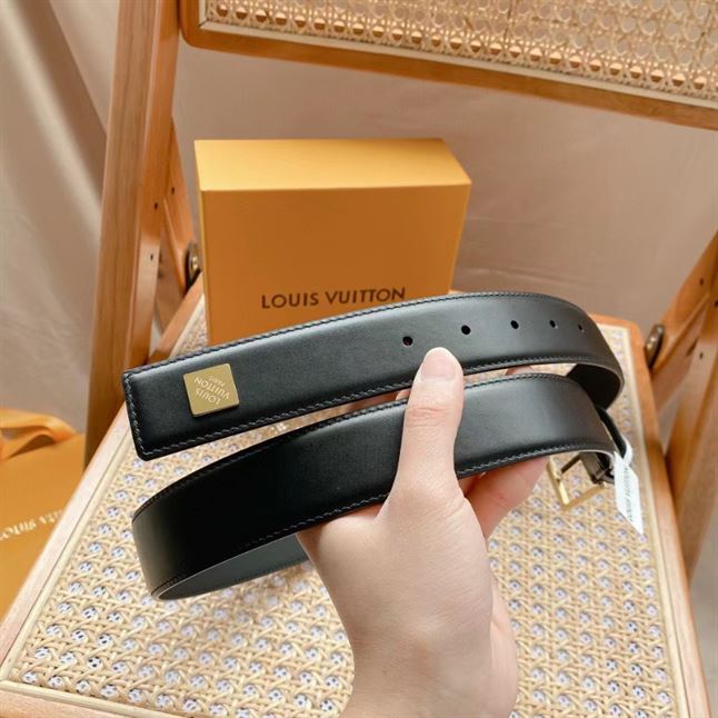 LOUIS VUITTON BELT - LBE063