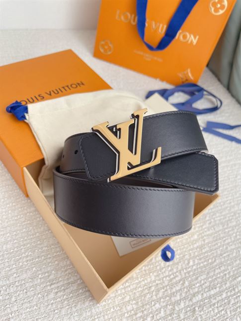 LOUIS VUITTON BELT - LBE067