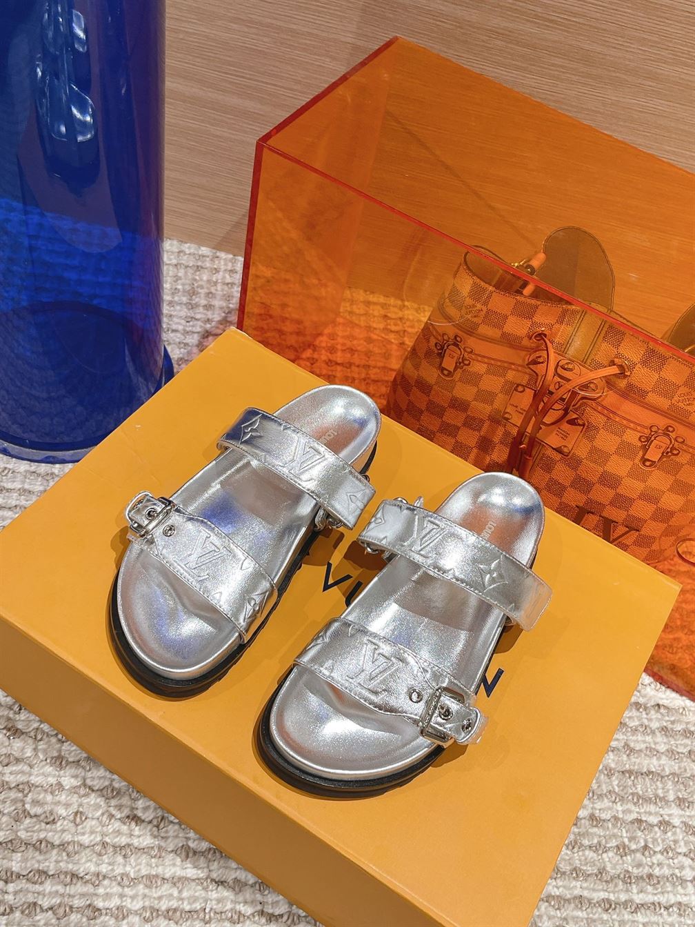 LOUIS VUITTON BOM DIA FLAT COMFORT MULE - LVSD019