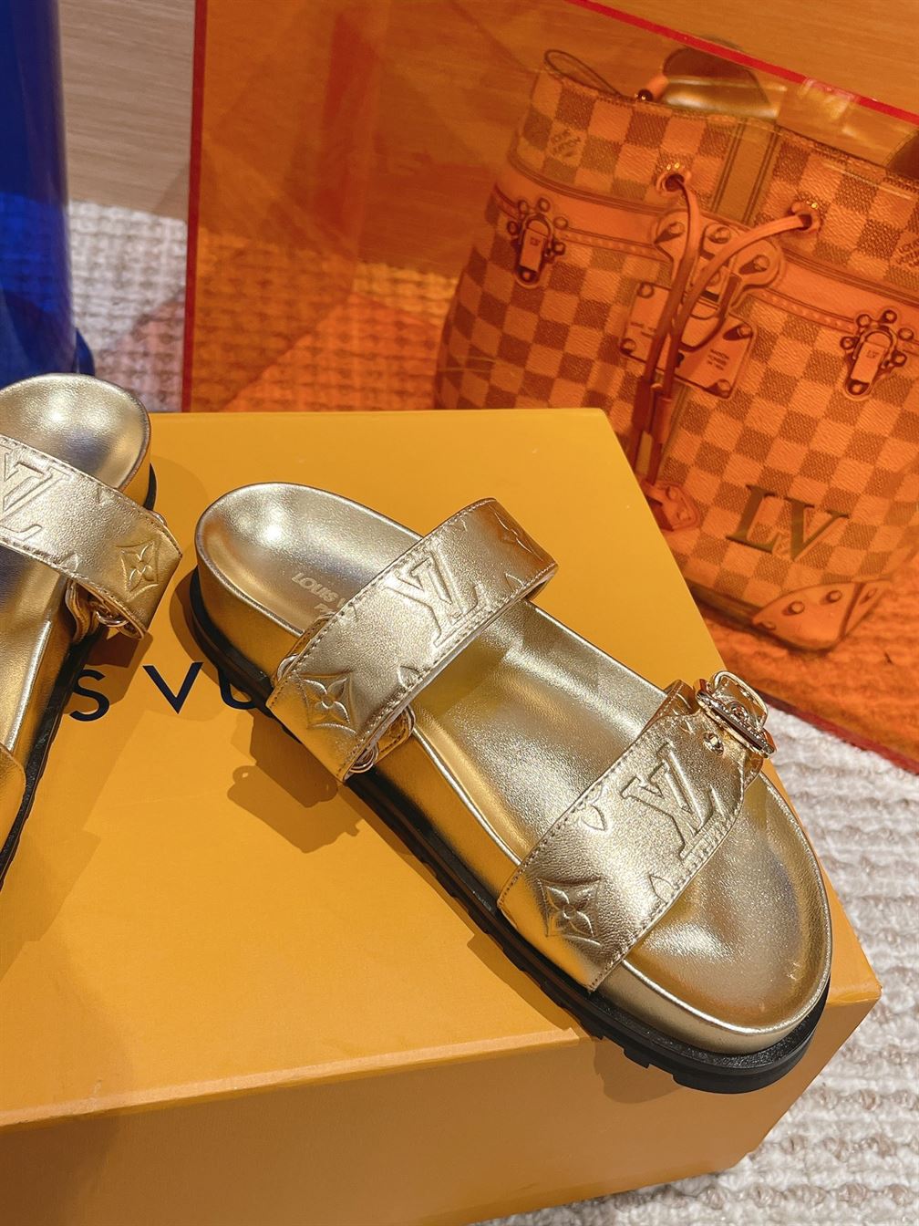 LOUIS VUITTON BOM DIA FLAT COMFORT MULE - LVSD020