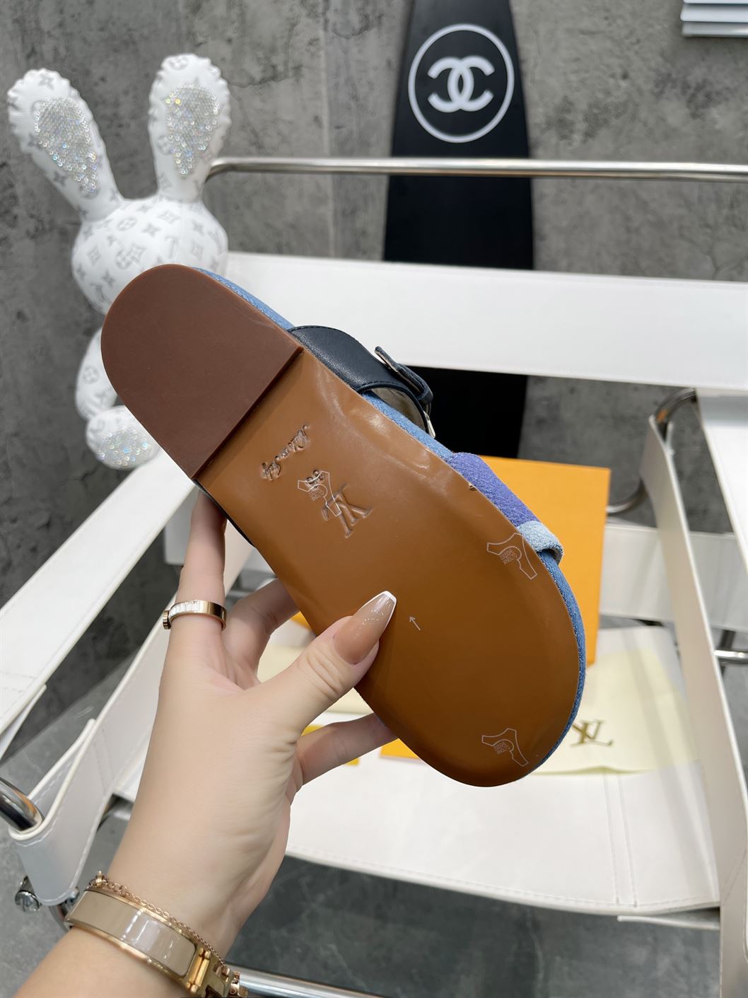 LOUIS VUITTON BOM DIA FLAT MULE - LVSD039